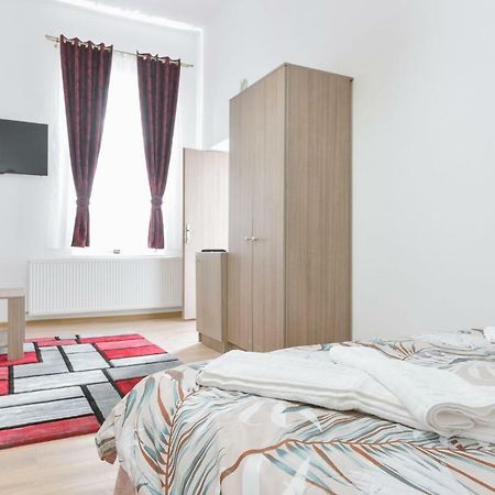Casa Vlabisa Centru Hotel Cluj-Napoca Esterno foto