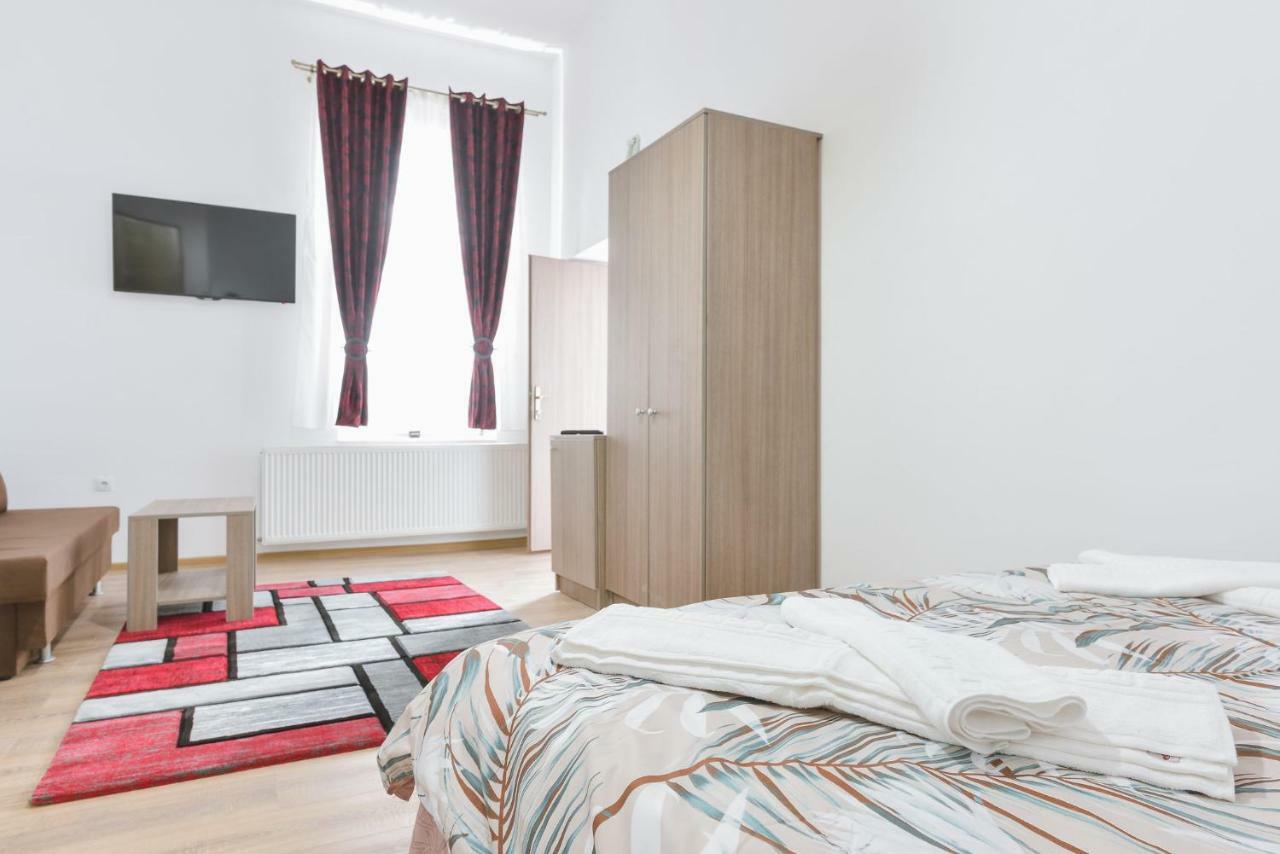 Casa Vlabisa Centru Hotel Cluj-Napoca Esterno foto